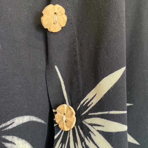 Vintage Sunset Rose Bamboo Top - Picture 4 of 5